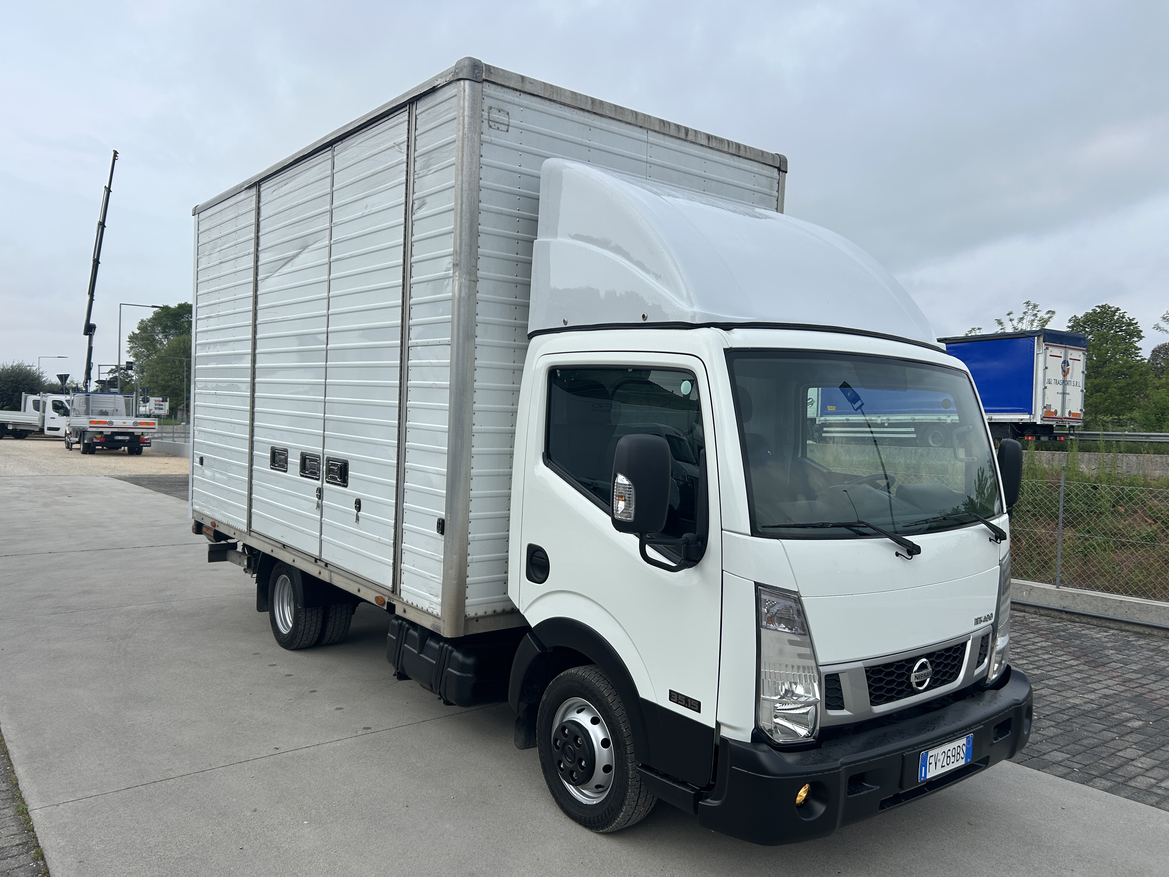 NISSAN NT400 SPONDA IDR.