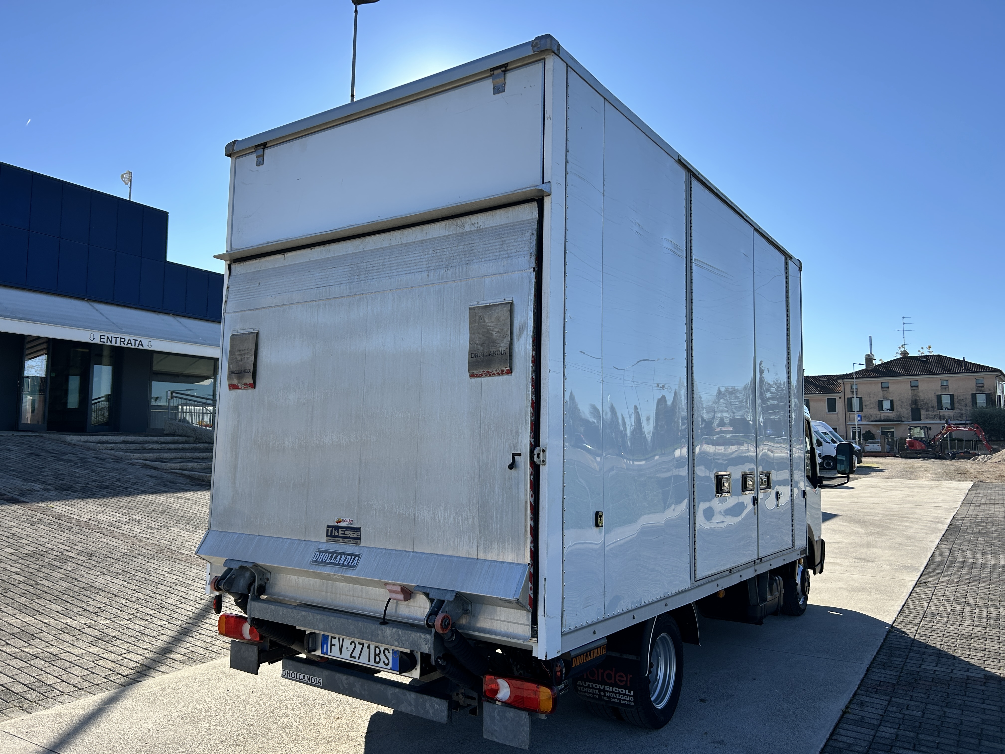 NISSAN NT400 SPONDA IDR.