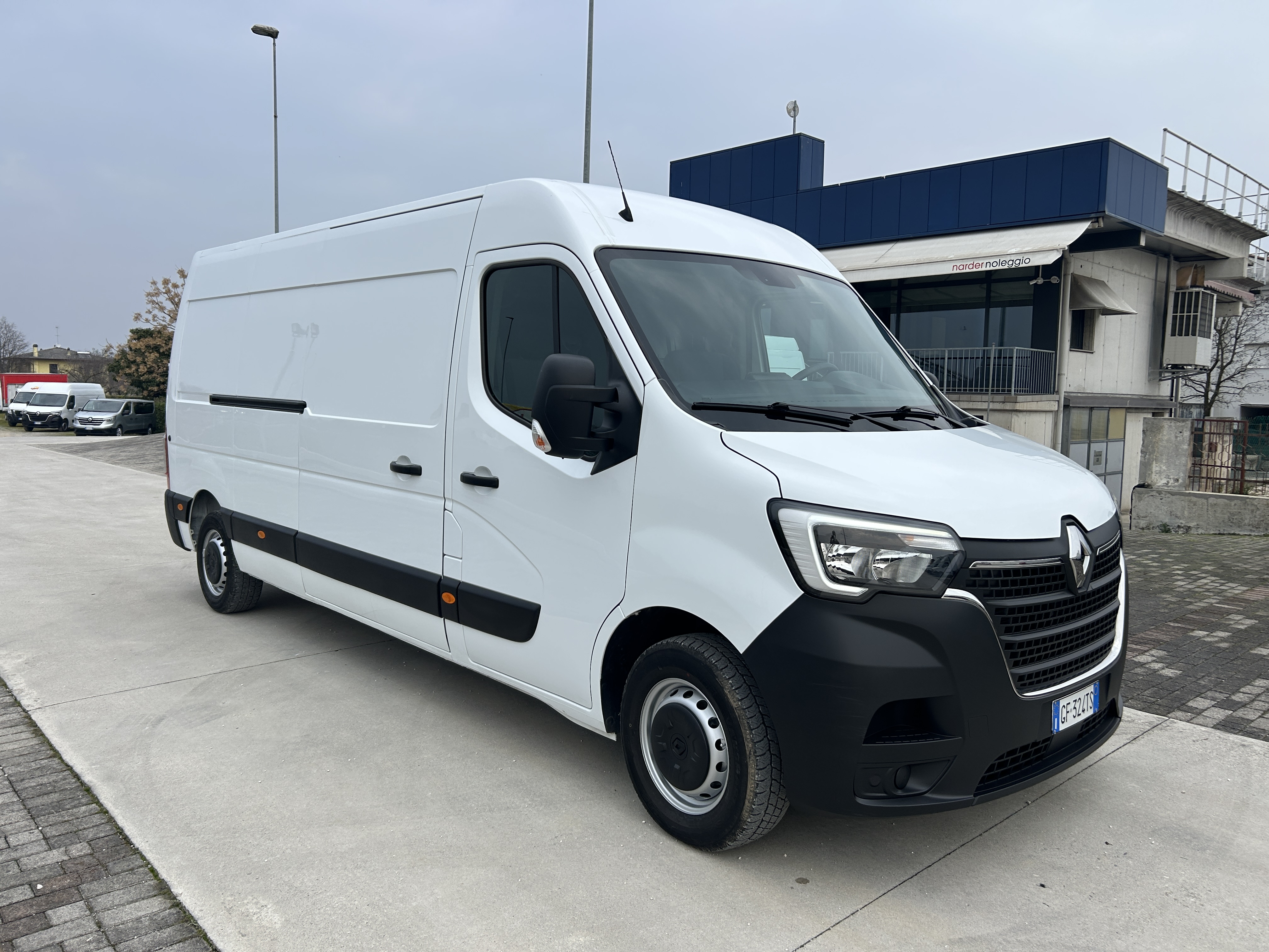 RENAULT MASTER L3H2