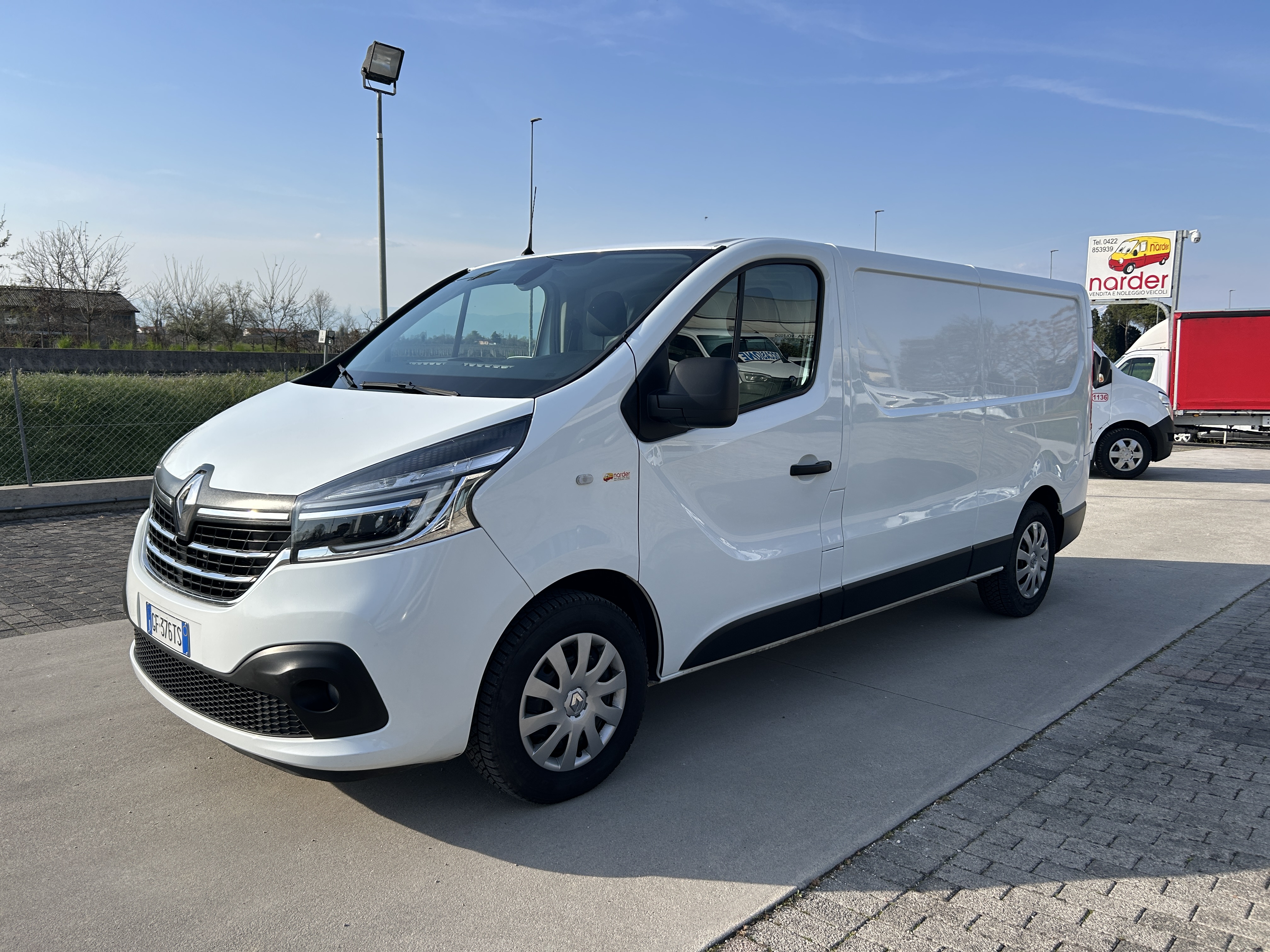 RENAULT TRAFIC L2H1