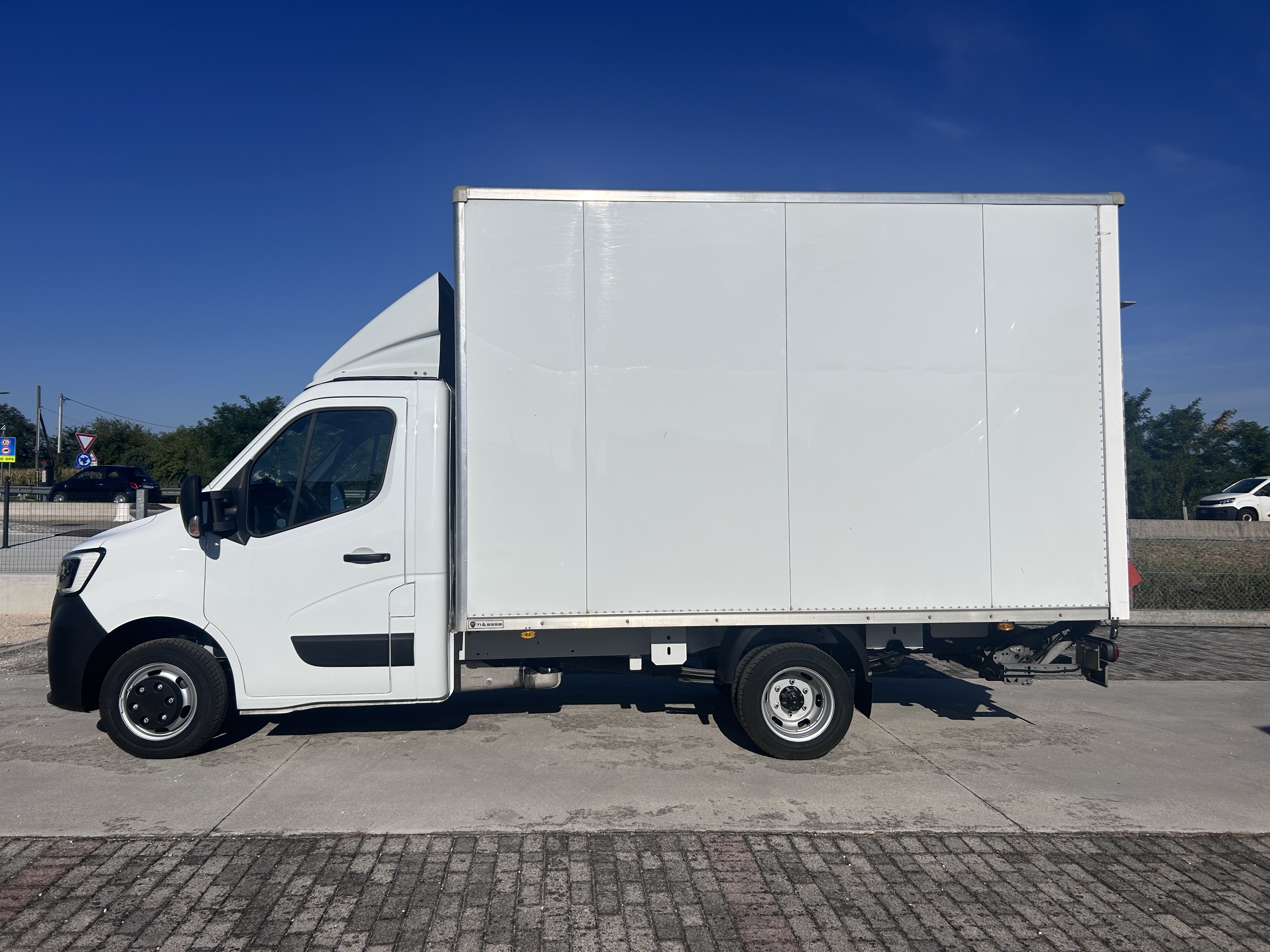 RENAULT MASTER SPONDA IDR.
