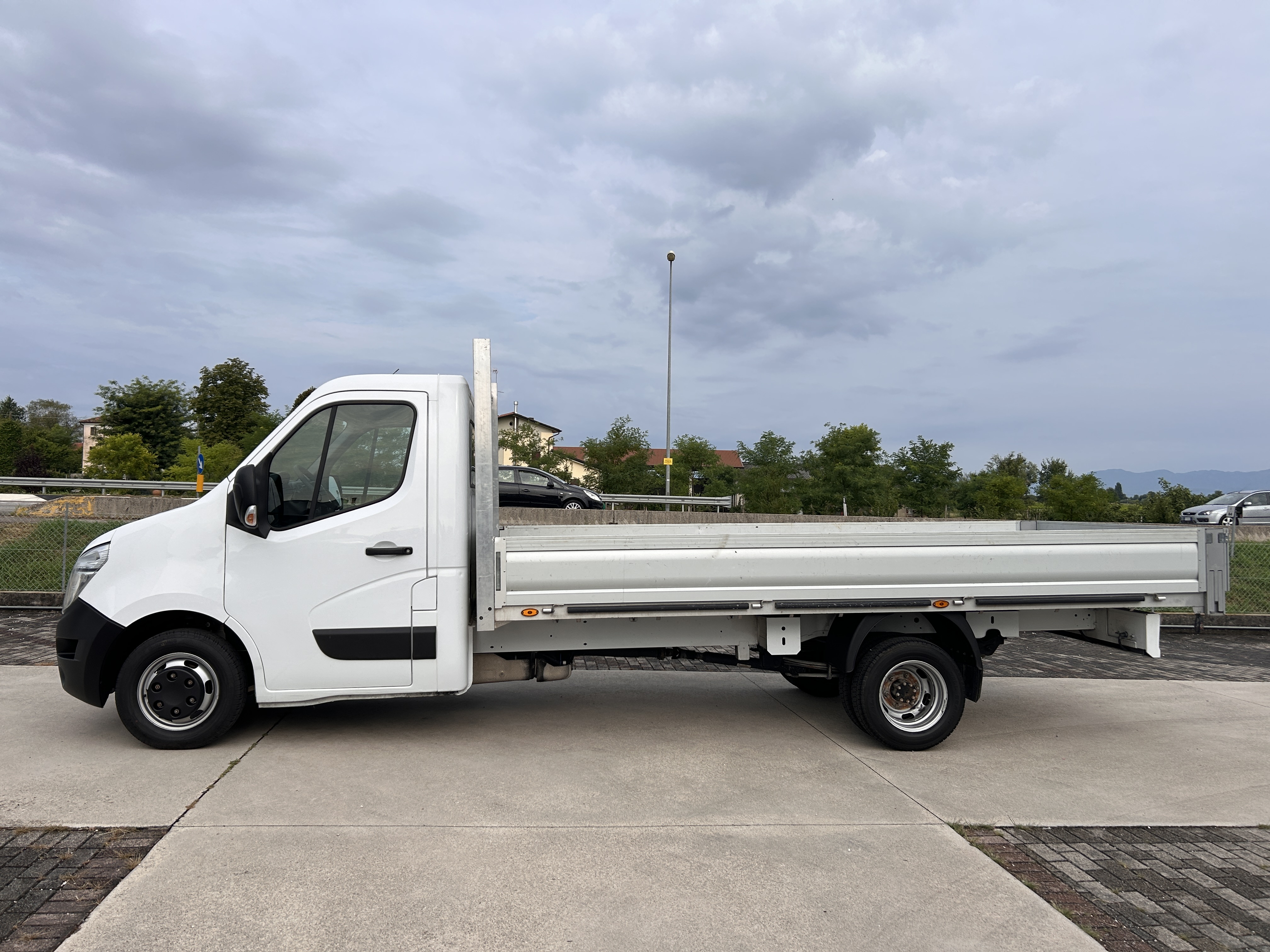 NISSAN NV400 CASSONE 4.70